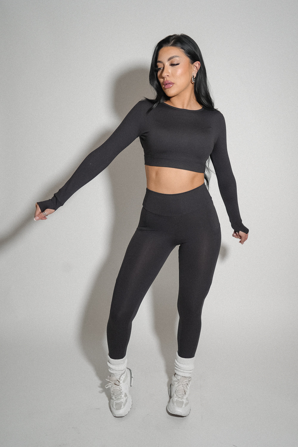 Perfect Pocket V-Booty Legging - Black