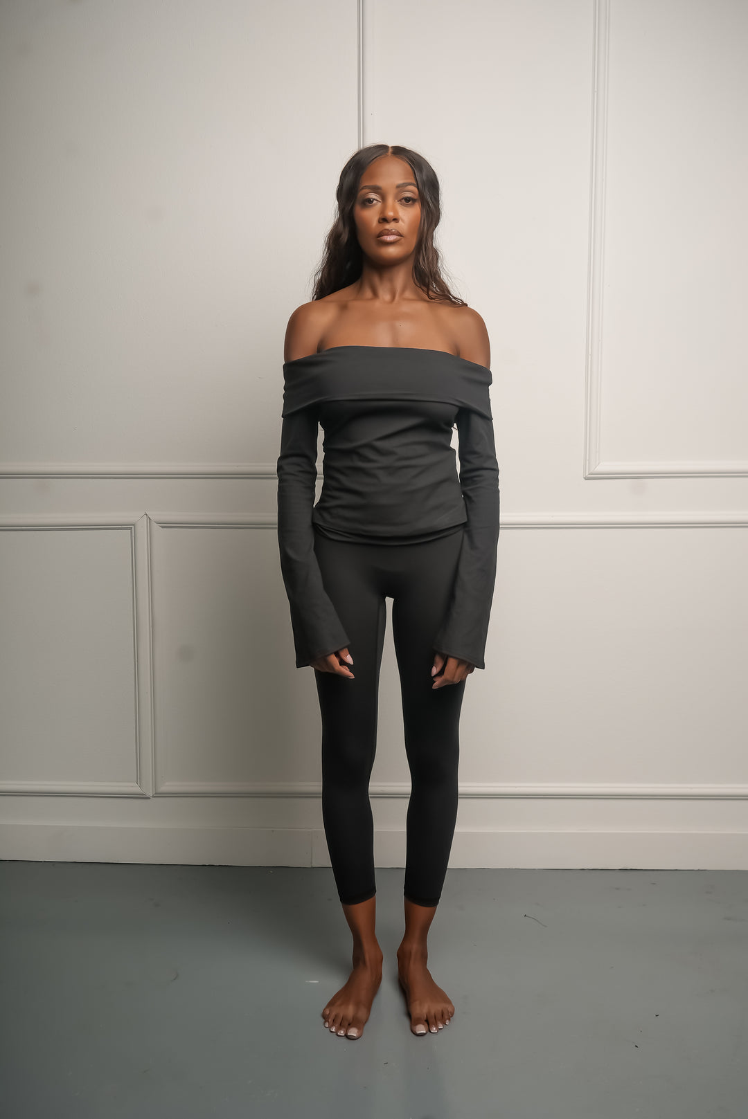 Off the Shoulder L/S - Black