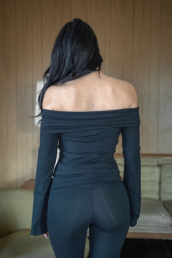 Off the Shoulder L/S - Black