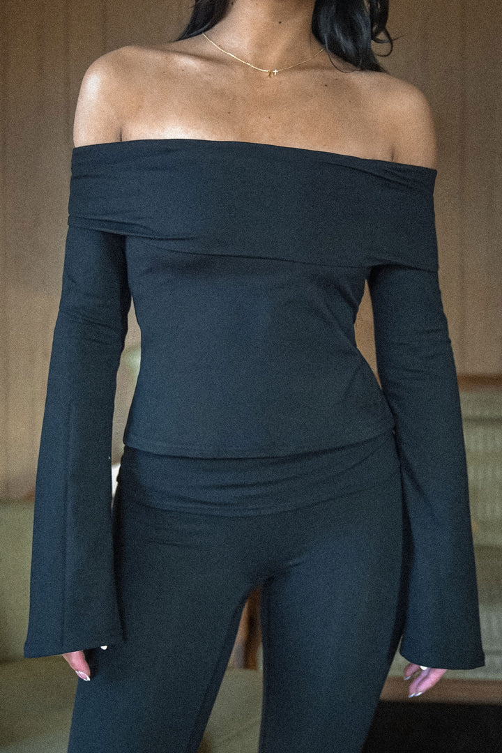 Off the Shoulder L/S - Black