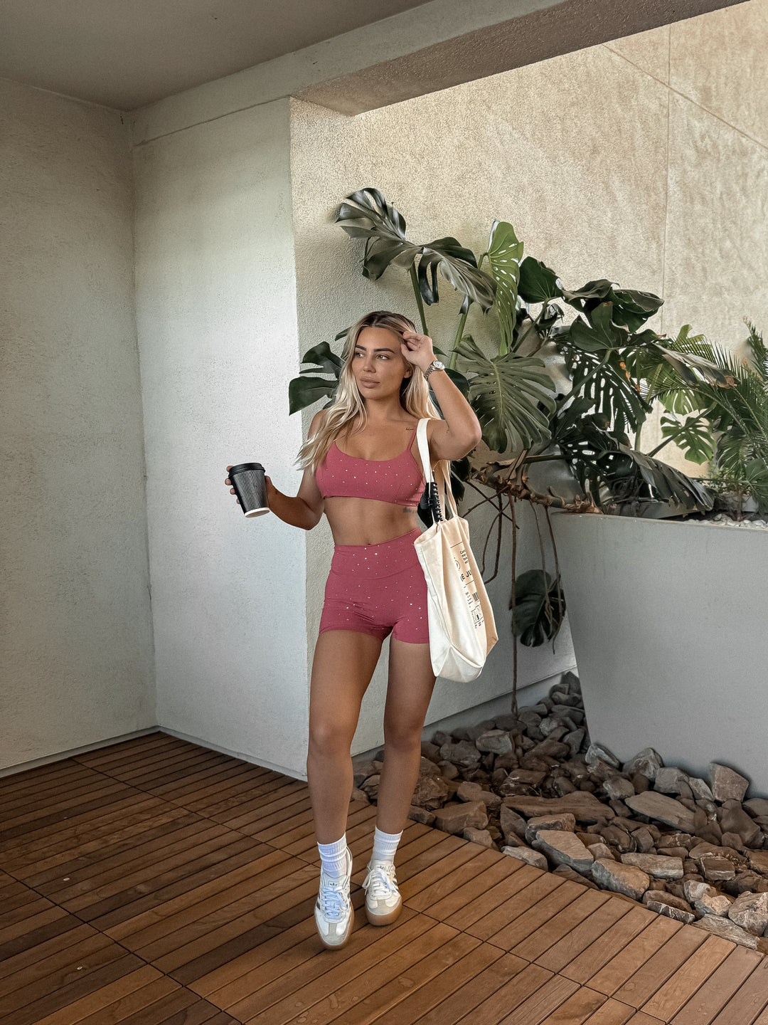 Girlfriend Lift Short - Rose Gem