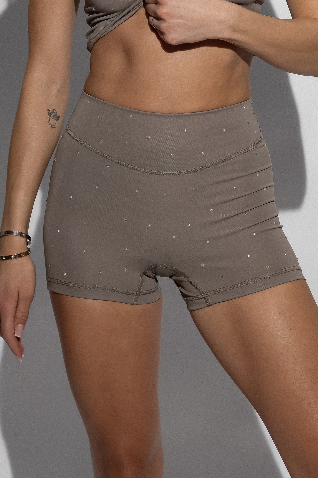 Girlfriend Lift Short - Earl Grey Gem