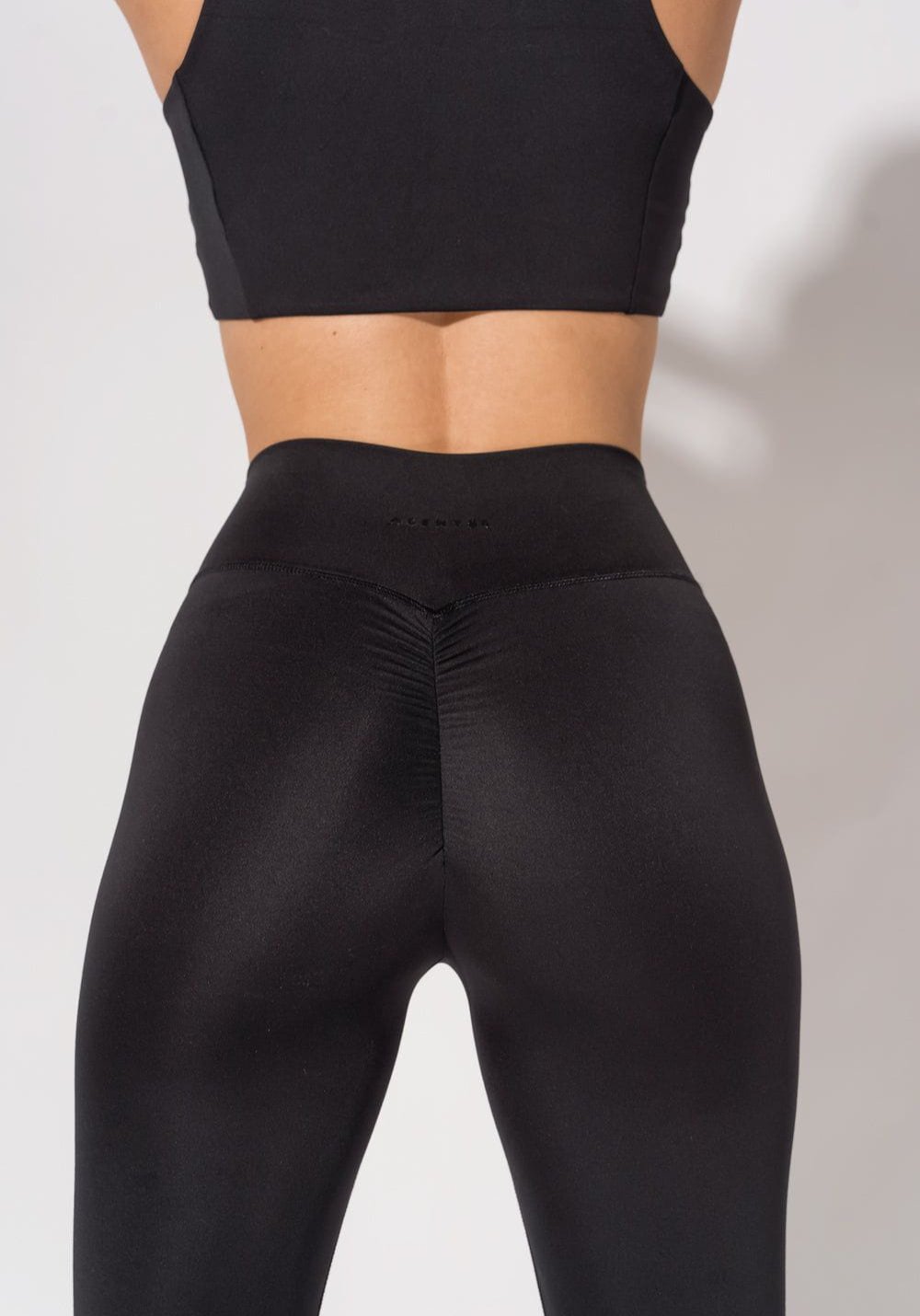 Girlfriend Legging - Black