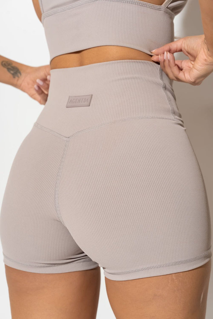 Model Short - Haze